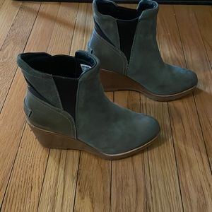 SOREL women’s wedge boot